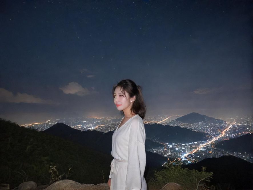佛山夜场会所的霓虹灯光夜景